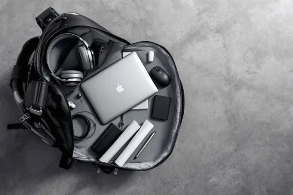 Kit Nomade Digital : L'Équipement Ultime du Travailleur Mobile